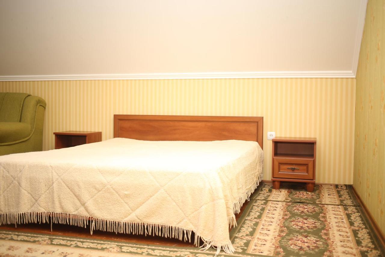 Hotel У Оксани Solochyn Esterno foto