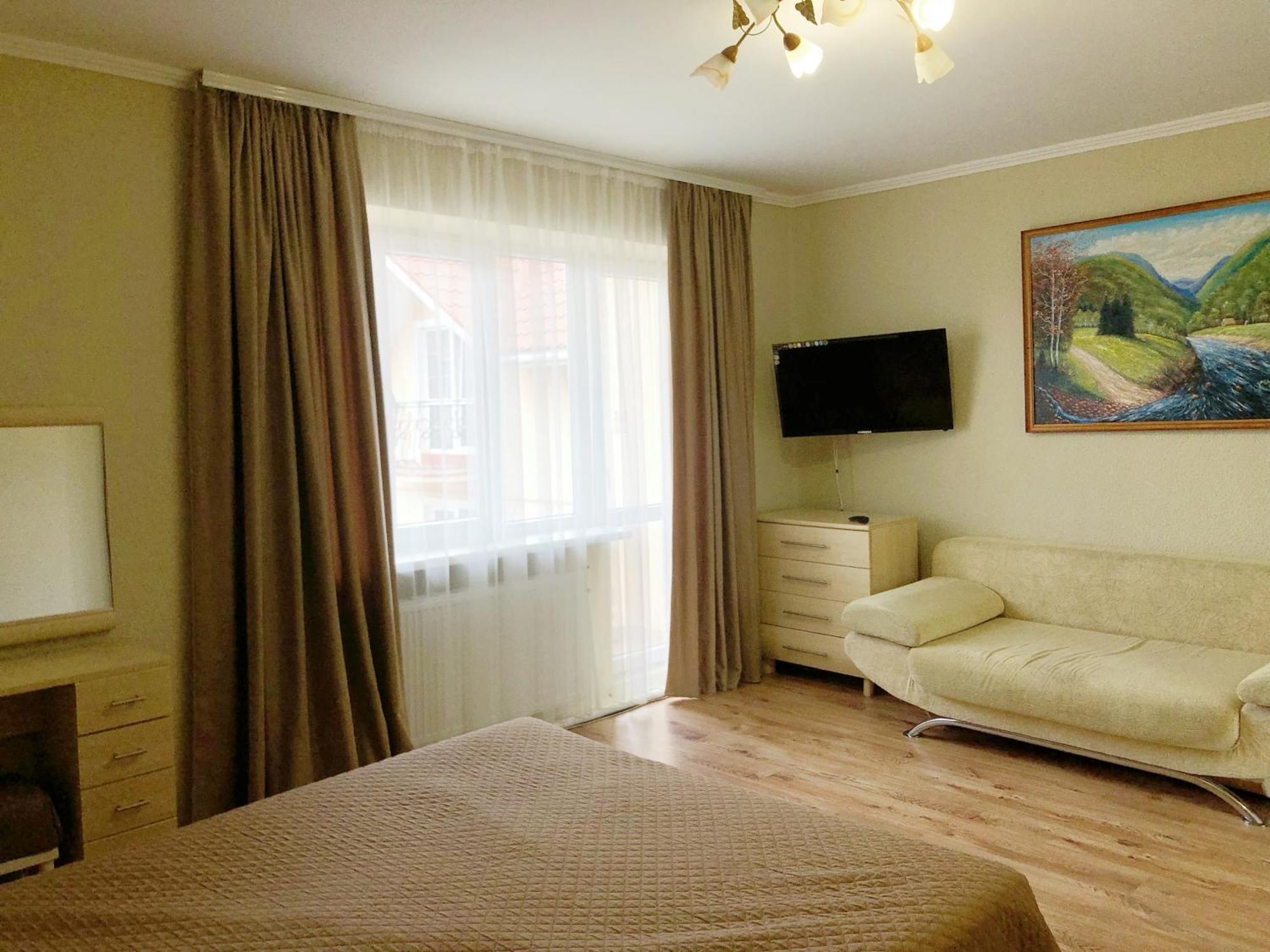 Hotel У Оксани Solochyn Esterno foto