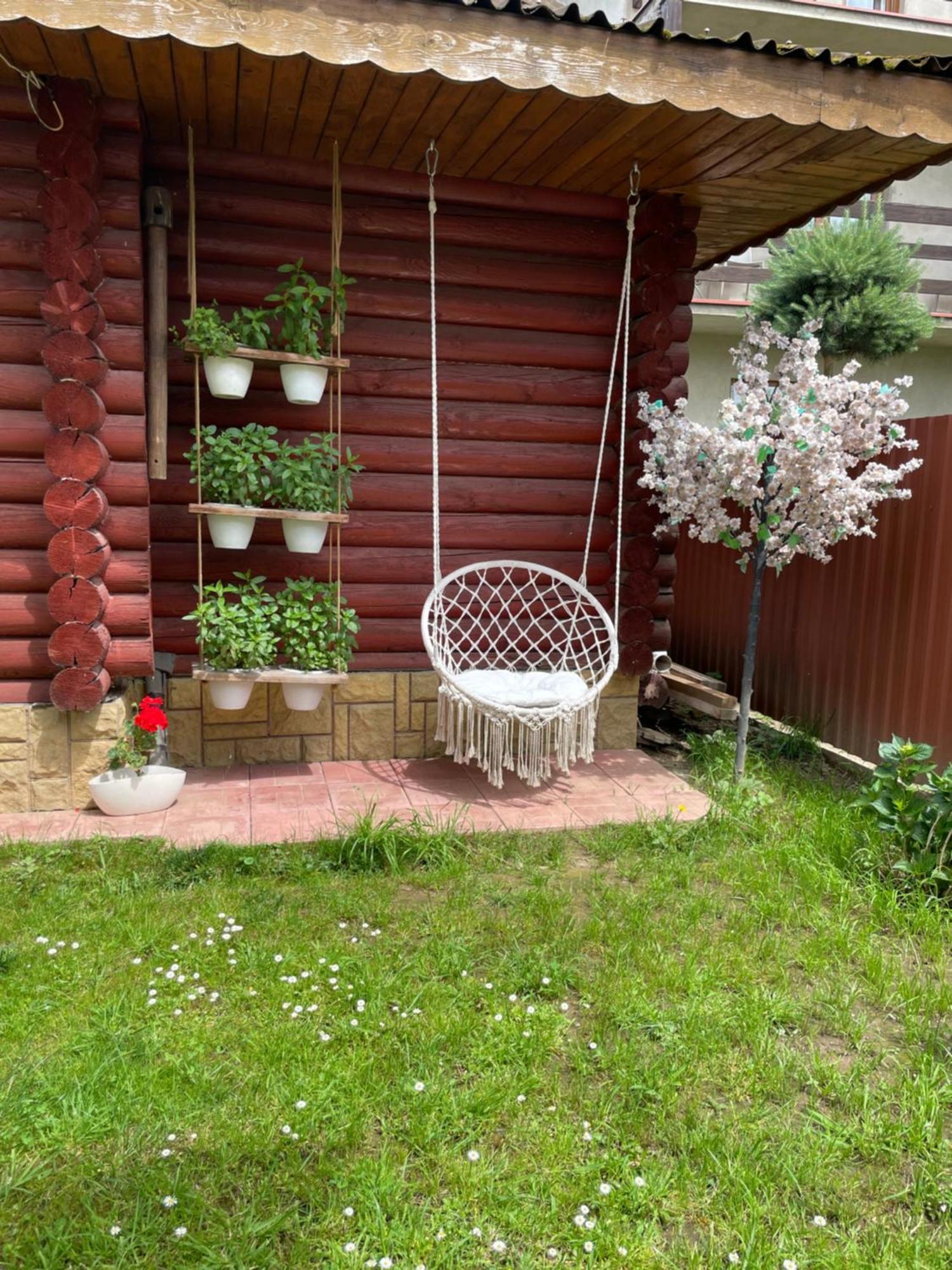 Hotel У Оксани Solochyn Esterno foto